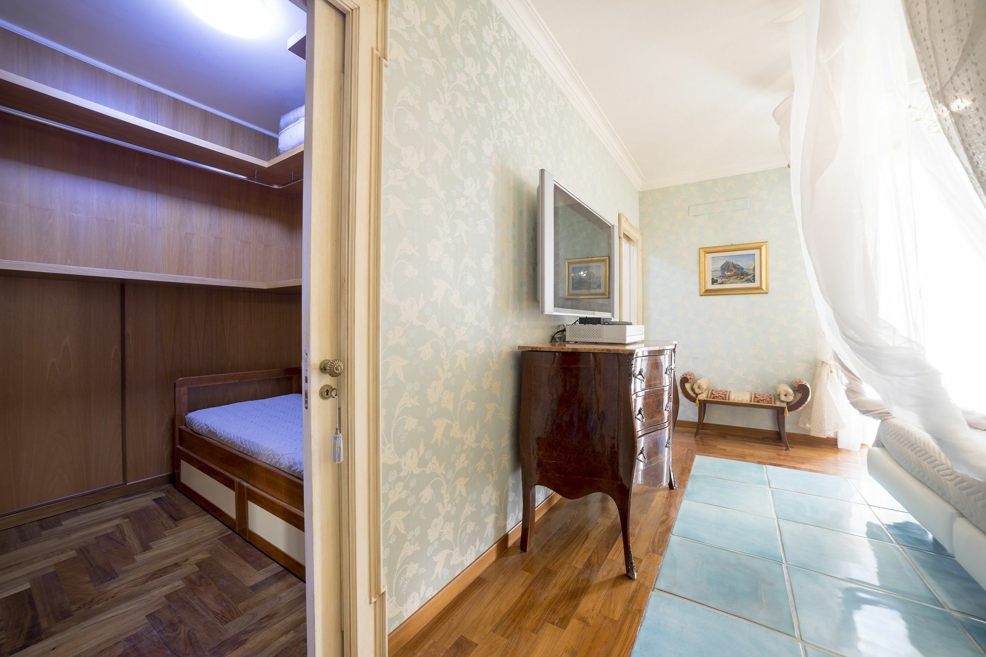B&B 'O Sole Mio! Napoli Bagian luar foto