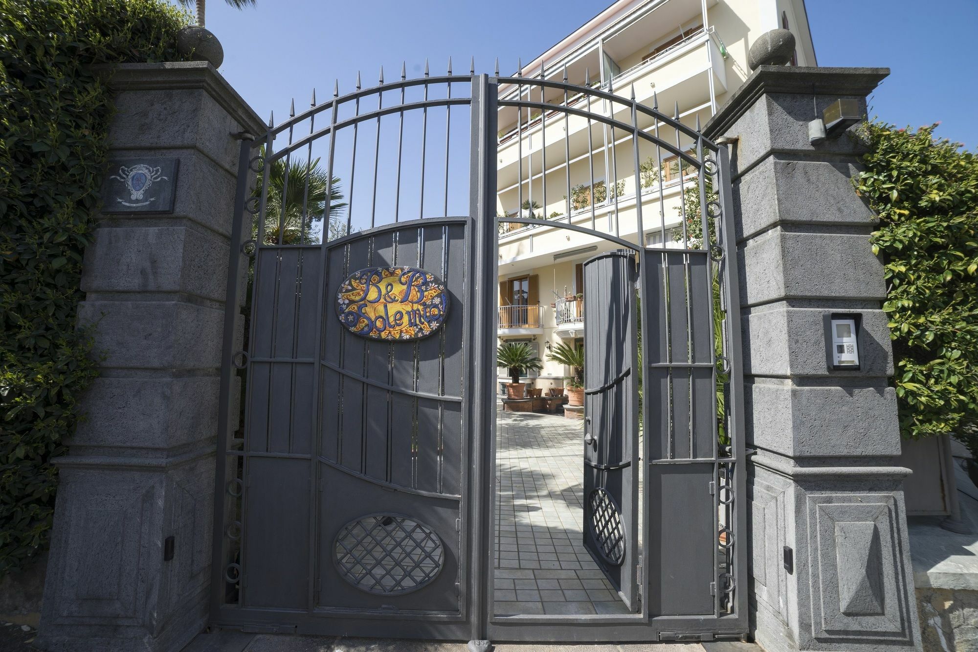 B&B 'O Sole Mio! Napoli Bagian luar foto